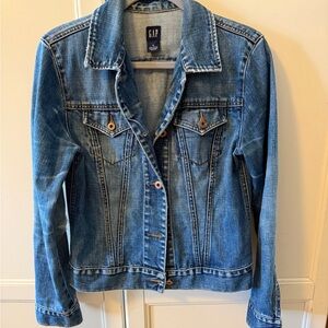 GAP Women's Classic Blue Jean Jacket